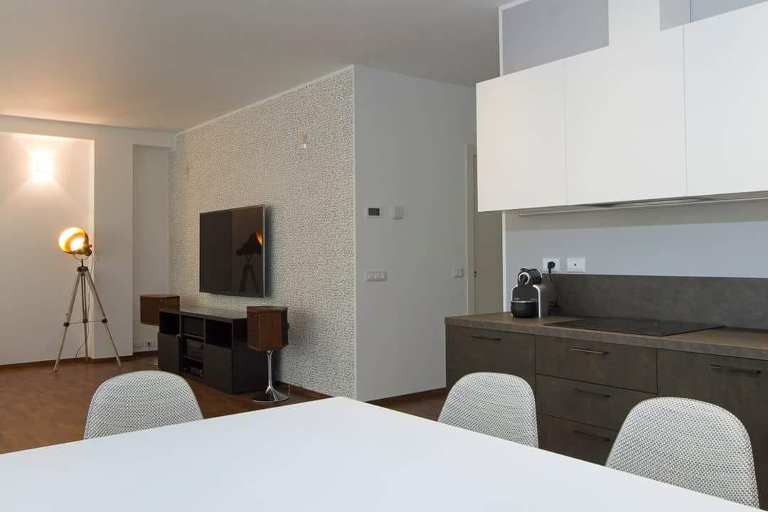 Central Stema Luxury มิซาโน อาดรีอาติโก ภายนอก รูปภาพ